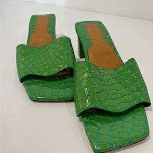 Jaggar The Label Green Croc Mule Heels | Block Heel Slides | EU 39